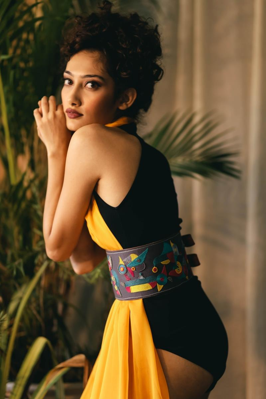 Grey hand embroidered Sparrow leather belt for women